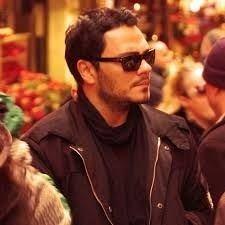 <p>Mustafa ÇALIKOĞLU</p>
<p>Örgüte kız kazandırılması ile görevlidir. Kod adı: Paşa Mustafa. Seslendirme faaliyetleri ile ilgilenir. Arnavutköy'deki örgüt evinde kalır.</p>