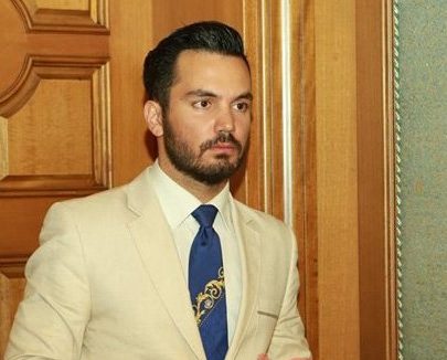 <p>Mehmet YILDIRIM</p>
<p>Kod adı: Alman Mehmet. Kızkardeşini örgüte getirmiştir. A9 tv canlı yayınlarına çıkar, kameramanlık yapar, örgüte kız kazandırmak için görev yapar. A9 için programlar yapar.</p>