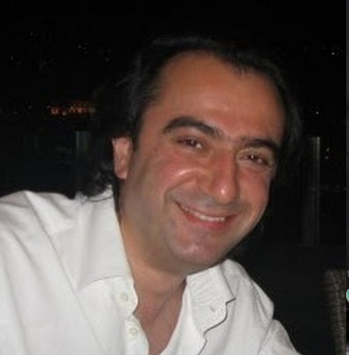 <p>Şecaaddin ÇELİKLER</p>

<p>Ticaretten elde ettiği gelirleri örgüte aktarır. Düzenli olarak Kadilli'deki merkezde Adnan Oktar'ın evinde nöbet görevini yapar.</p>
