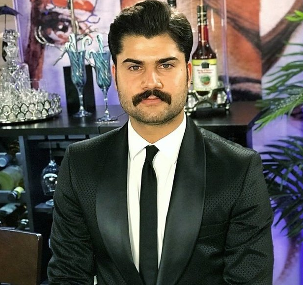 <p>Semih MERİÇ</p>
<p>A9 tv canlı yayınlara çıkar. Örgütün internet faaliyetlerinde yer alır. Karalama faaliyetlerinde yardımcı olur.</p>