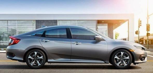 <p><strong>Honda</strong><br />
<br />
Honda'da hurda teşviki avantajının yanı sıra Civic Sedan ve Civic Hatchback’ler için temmuz ayında 20 bin liraya 12 ay yüzde sıfır faizli finansman sunuluyor.</p>
