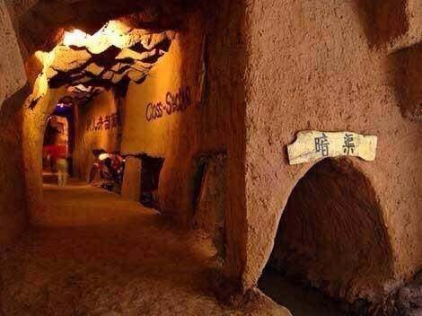 <p>Deniz seviyesinin altında olan Turfan vilayetinin merkezi olan Turfan şehri, su kaynakları bulunmayan ve iklimi son derece kurak bir b&ouml;lgede bulunuyor.</p>
