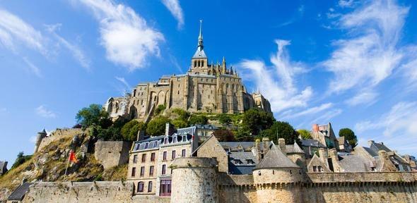 <p><strong>5.Mont Saint-Michel Kalesi</strong><br />
<br />
Bulunduğu yer: Normandiya, Fransa</p>
