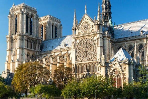 <p><strong>9.Notre Dame de Paris</strong><br />
<br />
Bulunduğu yer: dele de la Cit&eacute;, Paris, Fransa</p>
