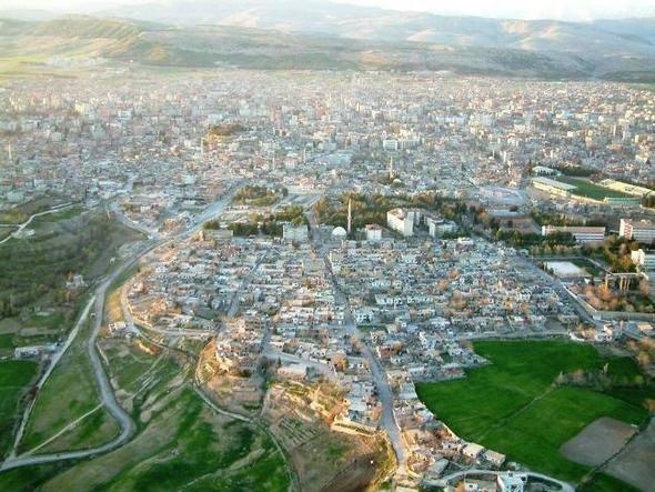 <p><strong>Şehir:</strong> Bartın <br />
<br />
<strong>Yabancı sayısı:</strong> 866<br />
<br />
<strong>Şehir:</strong> Adıyaman<br />
<br />
<strong>Yabancı sayısı:</strong> bin 60</p>
