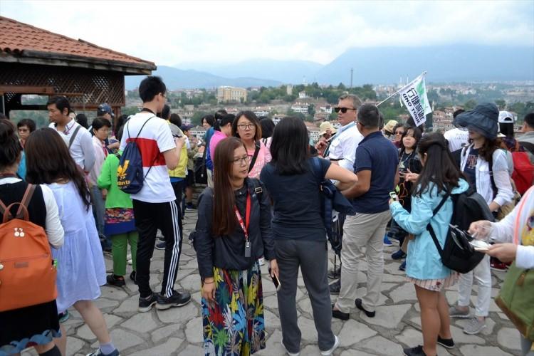 <p>Safranbolu Kaymakamı ve Belediye Başkanvekili Fatih Ürkmezer, AA muhabirine yaptığı açıklamada, kent ölçeğinde dünya mirası listesinde yer alan Safranbolu'ya en fazla turistin Çin'den geldiğini söyledi.</p>
