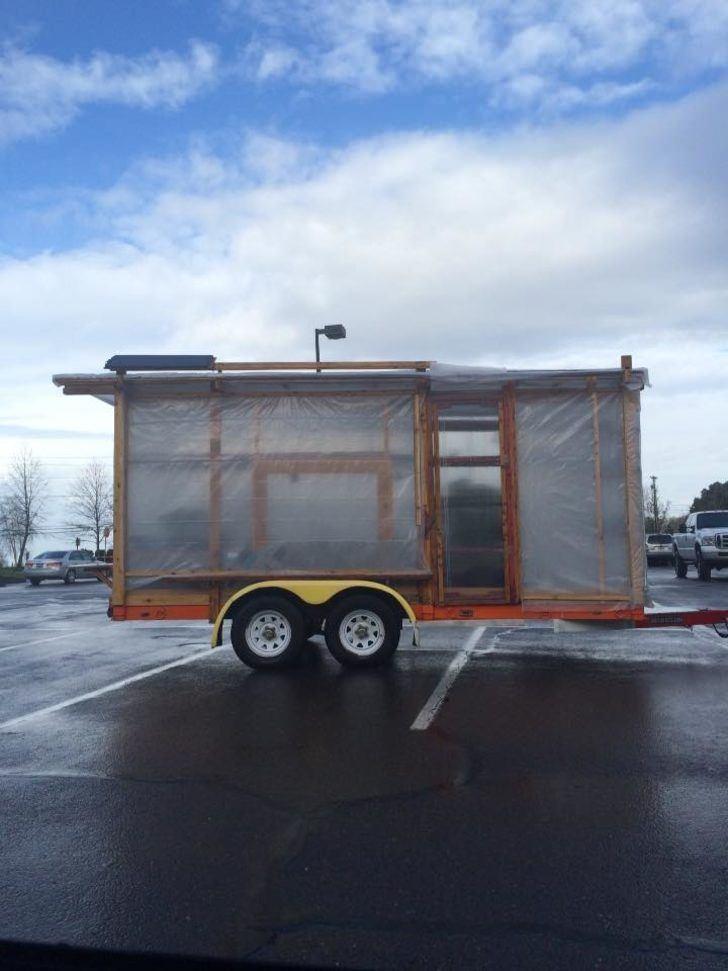 <p>Katıldığı grup sayesinde bir daha kira &ouml;demek zorunda kalmayacak olan Michelle, aldığı kararın mutluluğu ile evini inşa etmeye başladı.</p>

<p>&nbsp;</p>
