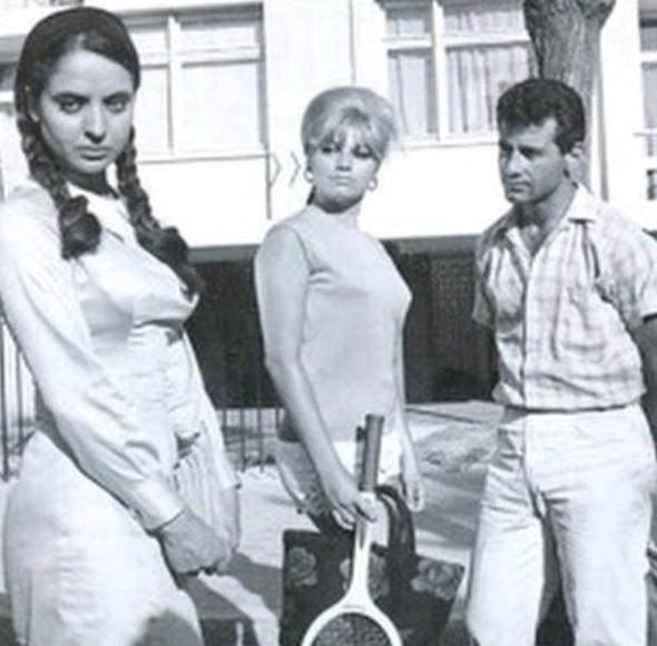<p>Ayten Gökçer, Ajda Pekkan ve Metin Oktay Taçsız Kral filminin bir sahnesinde. Metin abimi rahmetle anıyorum.</p>