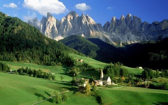 <p>Andorra<br />
<br />
90 gün vizesiz.</p>