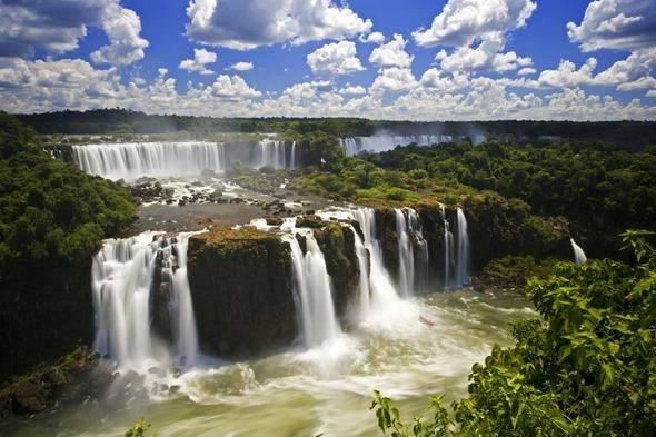 <p>Paraguay<br />
<br />
180 günde 90 günü aşmayacak şekilde vizesiz.</p>
