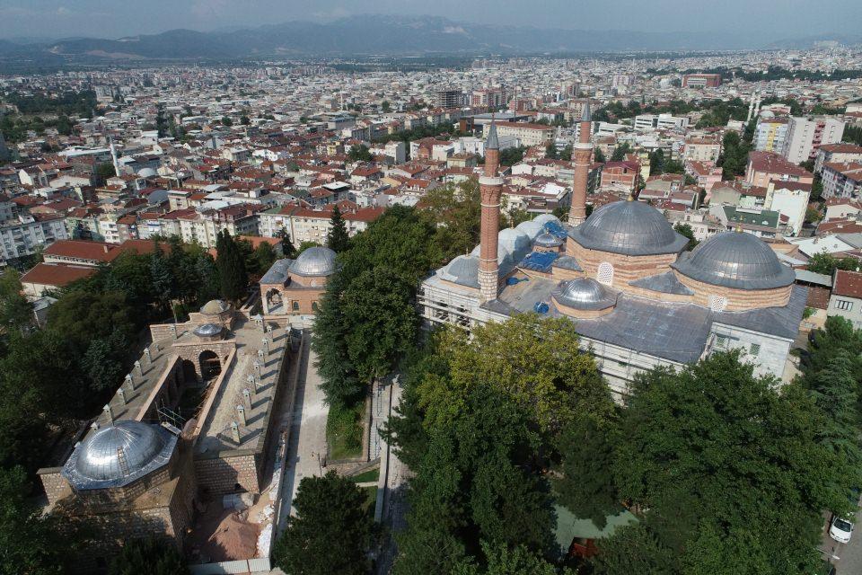 <p>Külliye, tüm ihtişamıyla adeta Osmanlı'nın yeniden ve daha güçlü bir şekilde doğuşunun ispatı olarak görülüyor. </p>

<p> </p>
