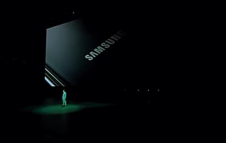 <p>Güney Kore merkezli teknoloji devi Samsung yeni amiral gemisi Galaxy Note 9’u tanıttı.</p>
