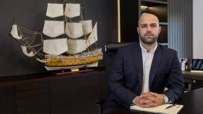 <p>İsim: B. Çağdaş Çağlar<br />
<br />
Şirketi: Çağdaş Holding CEO'su<br />
<br />
2017 Sırası: 20<br />
<br />
2016 Sırası: 32<br />
<br />
Yaş: 39 <br />
<br />
Ciro (Milyon TL): 250</p>