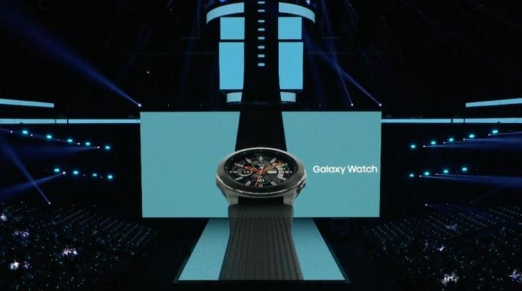 <p><strong>GALAXY WATCH'UN ÖZELLİKLERİ NELER?</strong><br />
<br />
Samsung bu akşam sadece Galaxy Note 9'u tanıtmakla kalmadı. Güney Kore merkezli teknoloji devi yeni akıllı saatini de ilk kez dünyayla paylaştı.</p>

<p>İki farkı boyut, yüksek çözünürlükü AMOLED ekran, suya dayanıklılık gibi özelliklere sahip olan akıllı saat, Corning Gorilla DX Plus cama ev sahipliği yapıyor. </p>

<p><br />
 </p>
