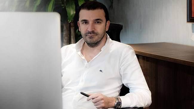 <p>İsim: Aykut Küçük<br />
<br />
Şirketi: Nivak Group CEO'su<br />
<br />
2017 Sırası: 13 <br />
<br />
2016 Sırası: 29<br />
<br />
Yaş: 34 <br />
<br />
Ciro (Milyon TL): 500</p>