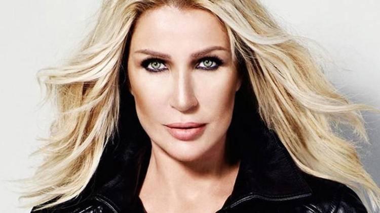 <p><strong>SEDA SAYAN</strong> / AYSEL GÜLAÇAR</p>

<p> </p>
