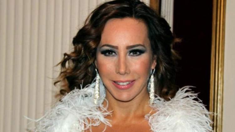 <p><strong>ASENA</strong> / ONUR ÇAKMAK</p>
