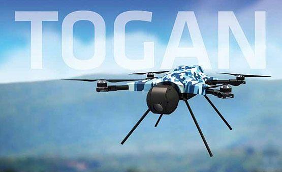 <p><span style="color:#FFD700"><strong>TOGAN:</strong> </span>"Doğan" anlamına gelen Togan ise yüksek performanslı uçuş özelliği sayesinde otonom olarak nesne tespiti, teşhisi, takibi ve sınıflandırması yapıyor. </p>