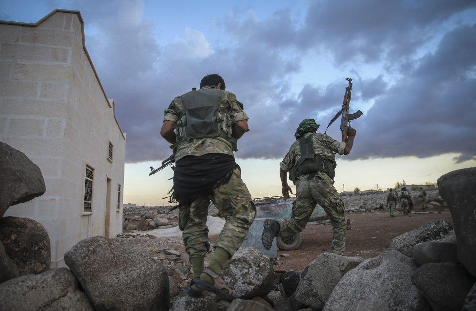 <p><strong>Sivil idareler kuruldu</strong></p>
<p>Güvenlik ve istikrara kavuşan bölgede yerel meclisler kuruldu.</p>
<p><em>Özgür Suriye Ordusu (ÖSO), Fırat Kalkanı Harekatı kapsamında Çobanbey'e bağlı 2 köye operasyon düzenledi. </em></p>