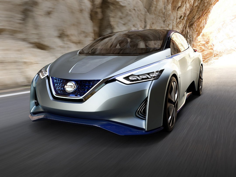 <p>Nissan cephesinde ekonomik Leaf modelinin yanı sıra elektrikli otonom bir araç üzerine de çalışmalar sürüyor. IDS adı verilen araç 2020'de tamamlanacak ve 2025 yılında satışa sunulması planlanıyor. </p>
