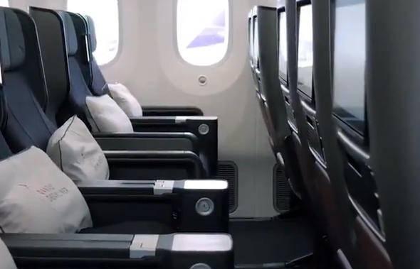 <p>Yolcuların karşılarında bulunan ekranlar ise HD kalitesinde g&ouml;r&uuml;nt&uuml; sunuyor.</p>

<p>&nbsp;</p>
