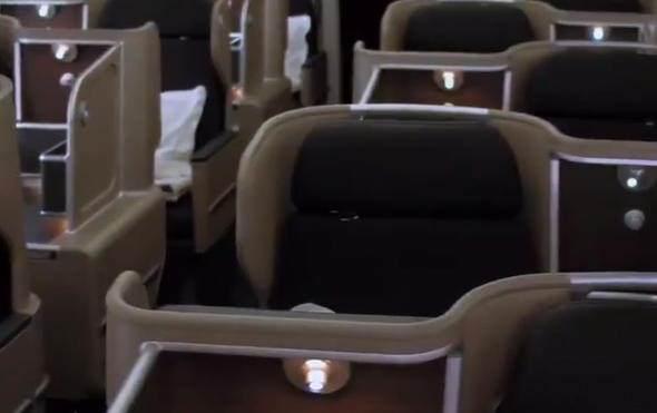 <p>First Class kabini bulunmayan u&ccedil;akta Business Class b&ouml;l&uuml;m&uuml; var.</p>

<p>&nbsp;</p>
