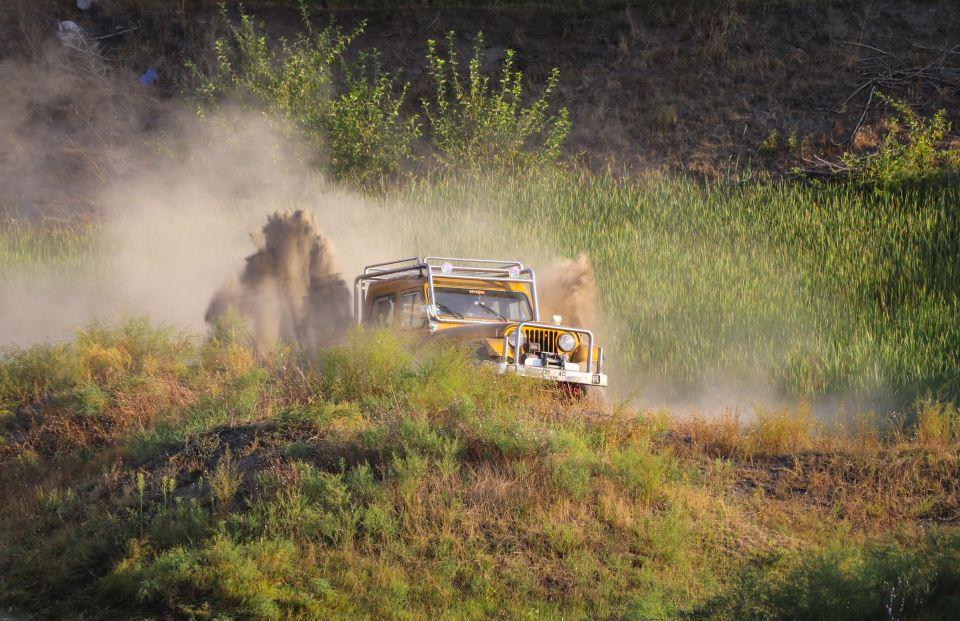 <p>"Türkiye'de off-road meraklısı, doğa ve doğa sporları meraklısı insanları buraya davet ediyoruz. Ağrı Dağı Türkiye'de görülmesi, gezilmesi gereken yerlerin başında geliyor. Burada sürekli yeni parkurlar oluşturuyoruz ve rotalar belirliyoruz. Bunun yanında elimizden geldiği kadar insanları buraya çekmeye çalışıyoruz. Doğa sporlarına tutkulu herkesi Ağrı Dağı'na bekliyoruz." </p>