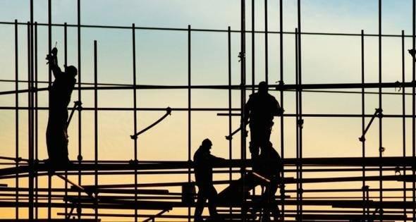 <p>Marka: ANEL ELEKTRIK PROJE TAAHHUT TİCARET ANONİM ŞİRKETİ<br />
<br />
Ülke/Şehir: Türkiye / İstanbul<br />
<br />
Sırası 2018/2017: 176 / 200<br />
<br />
Marka: GÜLERMAK<br />
<br />
Ülke/Şehir: Türkiye / Ankara<br />
<br />
Sırası 2018/2017: 171 / Listeye ilk kez girdi</p>
