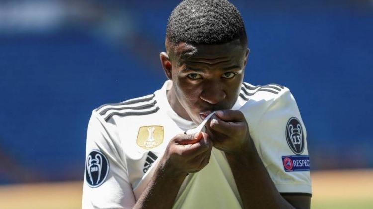 <p>10- Vinicius Junior</p>

<p>Flamengo --> Real Madrid<br />
Boservis bedeli: 45 milyon euro</p>
