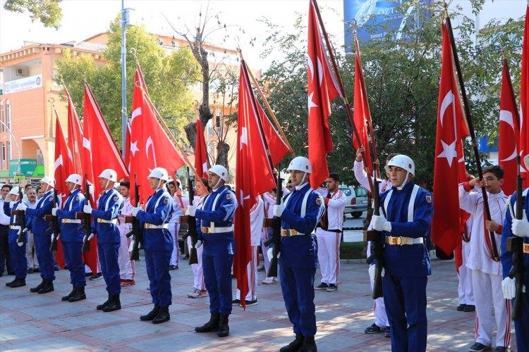 <p>Karaman’da 30 Ağustos Zafer Bayramı nedeniyle tören yapıldı.</p>

