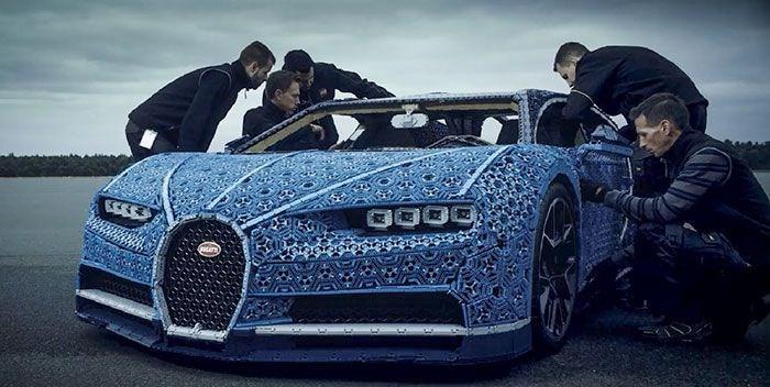 <p>Tamamen legolardan oluşan bir Chiron yapmak için Fransa merkezli lüks otomobil üreticisi Bugatti ile bir araya gelen şirket, 13.500 saatlik bir emek harcadı.</p>
