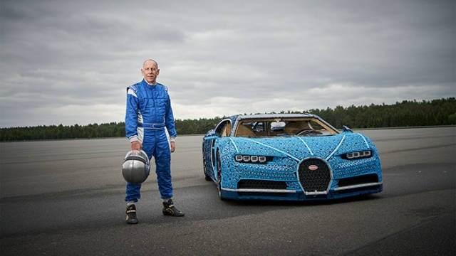 <p>" Lego Technic 40 yılı aşkın bir süredir, her yaştan hayranın yeteneklerini, yeni tasarımlar oluşturmanın ötesine geçmeye zorlayan bir yapı sistemi ile test etmelerine ve yeni fonksiyonlar geliştirmelerine imkan sundu."</p>
<p> </p>