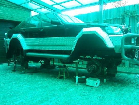<p>Aracı günlük trafiğe sokmayı tercih etmeyen mühendis, bu araç ile 140 km/s hıza ulaşabiliyor.</p>

<p> </p>
