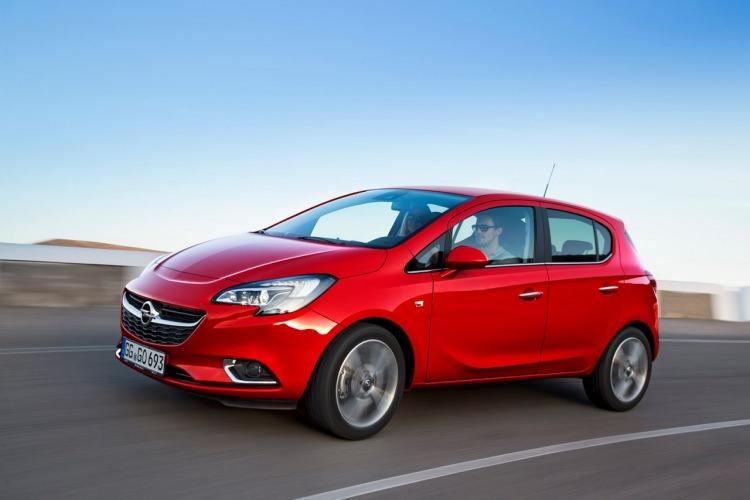 <p><strong>OPEL CORSA</strong></p>

<p>2017 FİYATI: CORSA 5 KAPI 1.4 90 HP MT-5 ESSENTİA 75.650 TL</p>

<p>2018 TEMMUZ FİYATI: CORSA 5 KAPI 1.4 90 HP MT-5 ESSENTİA 91.400</p>

<p>2018 EYLÜL FİYATI: CORSA 5 KAPI 1.2 70 HP MT-5 ESSENTİA 119.900 TL</p>

