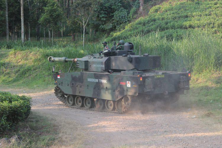 <p>Kalifikasyon testlerinde, Endonezya Savunma Bakanlığı ve Endonezya Kara Kuvvetleri Komutanlığı yetkilileri hazır bulundu. FNSS personeli de testlerde PT Pindad personeline destek verdi.</p>
<p> </p>