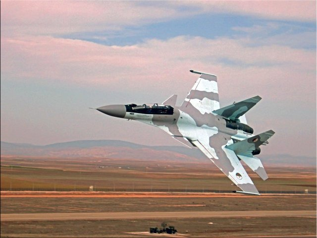 <p>CEZAYİR - 120 SAVAŞ UÇAĞI</p>

<p>13 X MiG-25 </p>

<p>32 X MiG-29 </p>

<p>23 X Su-24 </p>

<p>52 X Su-30  </p>

<p>SİPARİŞİ VERİLEN: 6 X Su-30</p>
