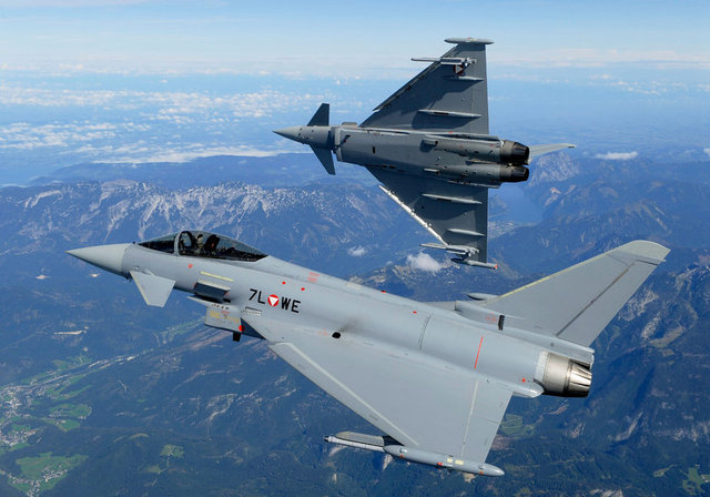 <p>AVUSTURYA - 15 SAVAŞ UÇAĞI</p>

<p>15 X EUROFIGHTER</p>
