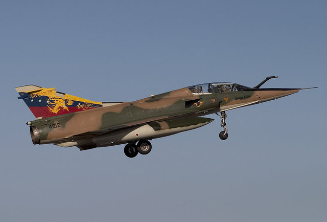<p>VENEZUELA - 39 SAVAŞ UÇAĞI</p>
<p>16 X F-16A </p>
<p>23 X Su-30 </p>