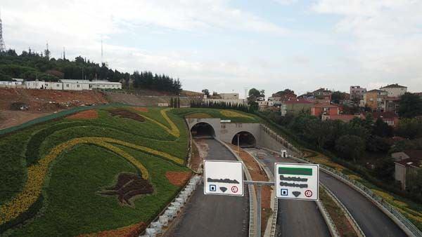 <p>Caminin 72 metre yüksekliğinde 35 metre çapında dev ana kubbesi bulunuyor. </p>
