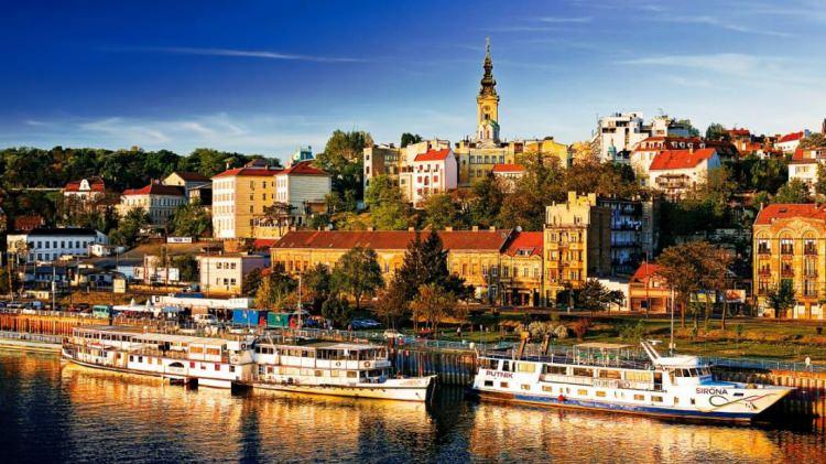 <p>Eğlence mekanlarıyla, Osmanlı eseri kale ve çevresiyle, parklarıyla keyifli bir Belgrad turu yapabilirsiniz.</p>

<p> </p>
