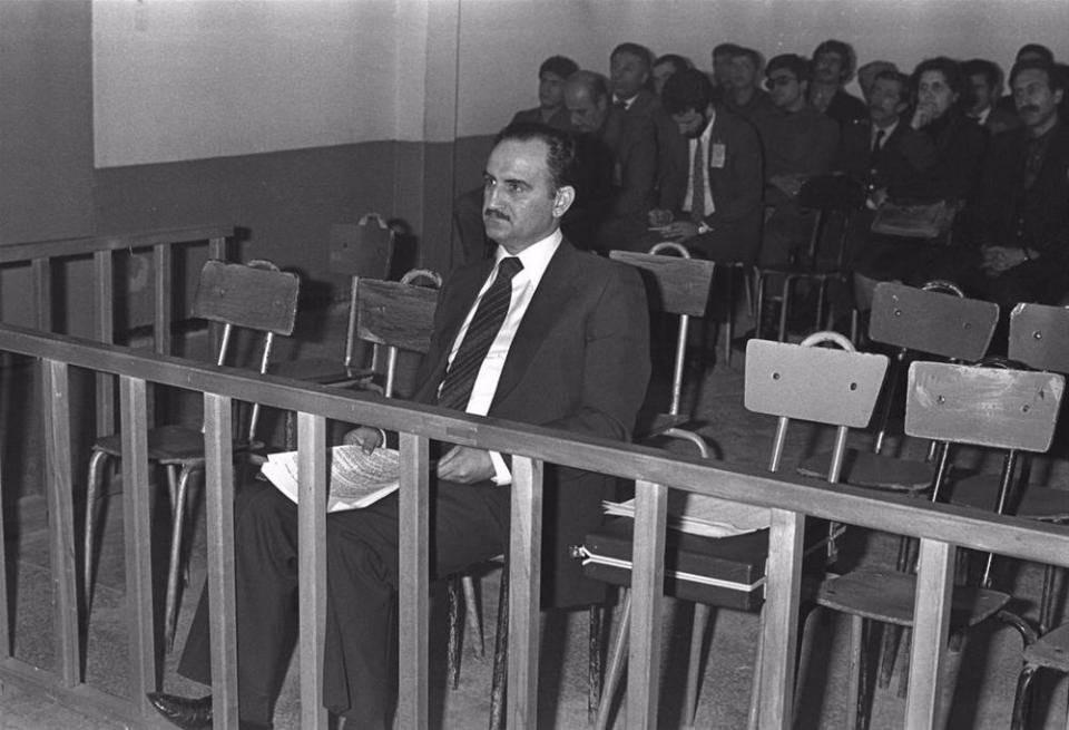 <p>Eski Bayındırlık Bakanı Şerafettin Elçi Sıkıyönetim Komutanlığı Askeri Mahkemesi’nde yargılandı.</p>
<p> </p>