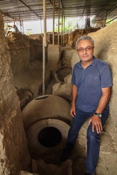 <p>Bölgede bu şekilde 2 mezar bulunduğunu bildiren Polat, şunları  kaydetti:</p>
