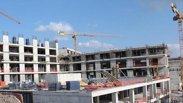 <p>Marka: BAYBURT GRUP ANONİM ŞİRKETİ<br />
<br />
&Uuml;lke/Şehir: T&uuml;rkiye / Ankara<br />
<br />
Sırası 2018/2017: 195 / 196<br />
<br />
Marka: ILK CONSTRUCTION<br />
<br />
&Uuml;lke/Şehir: T&uuml;rkiye / İstanbul<br />
<br />
Sırası 2018/2017: 194 / 156</p>
