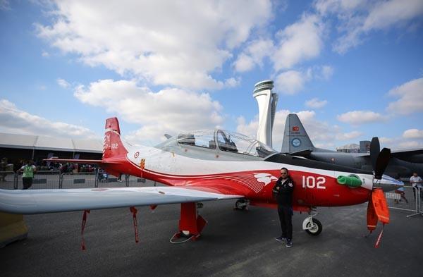 <p>T&uuml;rk havacılığında yeni sayfa</p>

<p>U&ccedil;ağın Hava Kuvvetleri envanterine girmesi T&uuml;rk havacılık sanayisinde yeni bir sayfa a&ccedil;ılması anlamına geliyor.</p>
