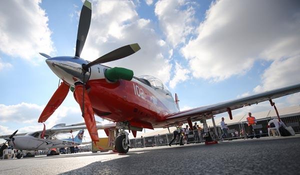 <p>H&uuml;rkuş-B, H&uuml;rkuş-A'dan 100 kilogram daha hafif, hızlı, modern ve g&uuml;&ccedil;l&uuml; bir u&ccedil;ak olarak dikkati &ccedil;ekiyor. Bu varyant, daha stabil ve daha kapsamlı bir u&ccedil;ak olarak tasarlandı.</p>
