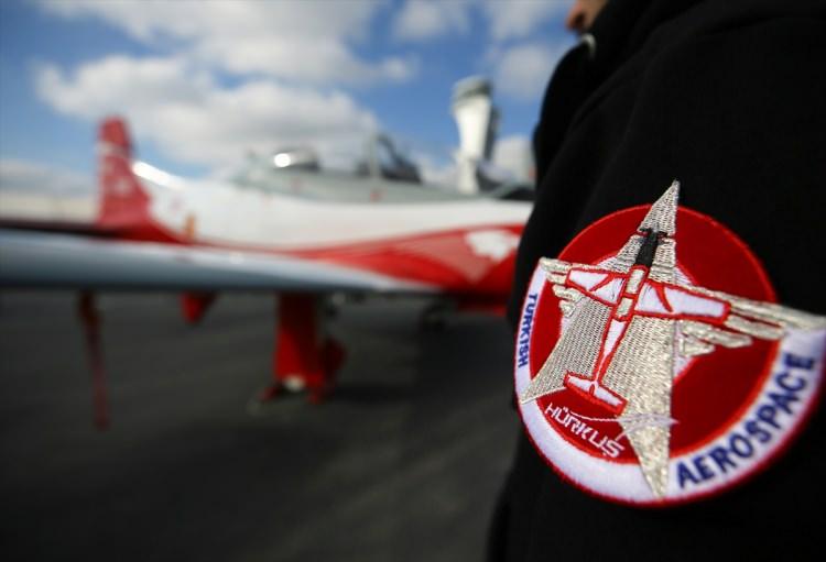 <p>Türkiye'nin ilk havacılık, uzay ve teknoloji festivali olan Teknofest’te 12 kategoride teknoloji yarışları, askeri ve sivil katılımcı firmaların stantları, hava kontrol kulesi önüne kurulan ana sahnede, gün boyunca performanslar ve yarışmalar, katılımcı firmaların stantlarında ziyaretçilere bilgilendirmelerin yanında birçok deneyim fırsatı sundu.</p>