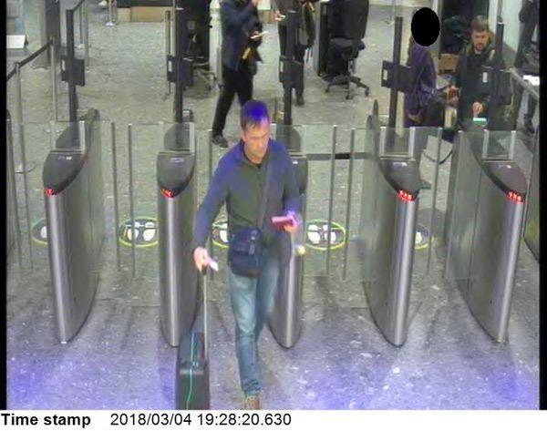<p>Araştırmacı internet siteleri Bellingcat ile Insider, Boşirov'un gerçek kimliğini Çeçenistan Savaşı gazisi, eski bir Rus özel gücü olan Çepiga olarak tespit etti.</p>