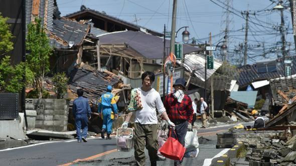 <p>Japonya'da her yıl 1500 civarında deprem yaşanıyor!</p>

<p> </p>
