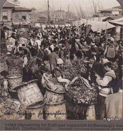 <p>Sebze-Meyve Pazarı, Sirkeci, İstanbul, 1912...</p>

<p> </p>
