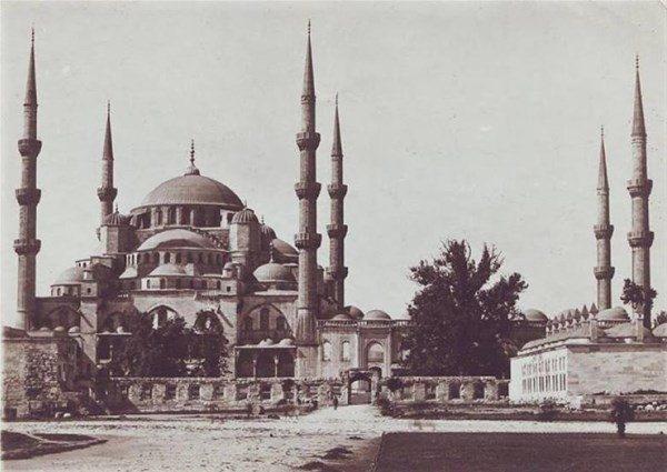 <p>Sultanahmet Camii, 1919</p>

<p> </p>
